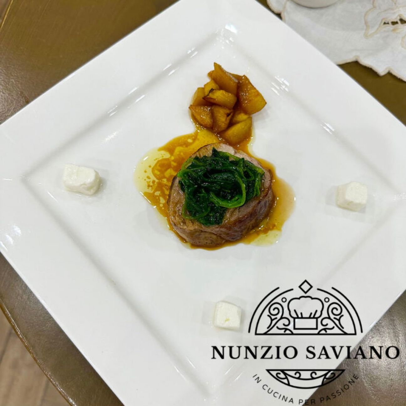 Filetto di Maiale mele bieta e feta