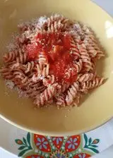 Ricetta Fusilli integrali con sugo di pomodorini freschi.