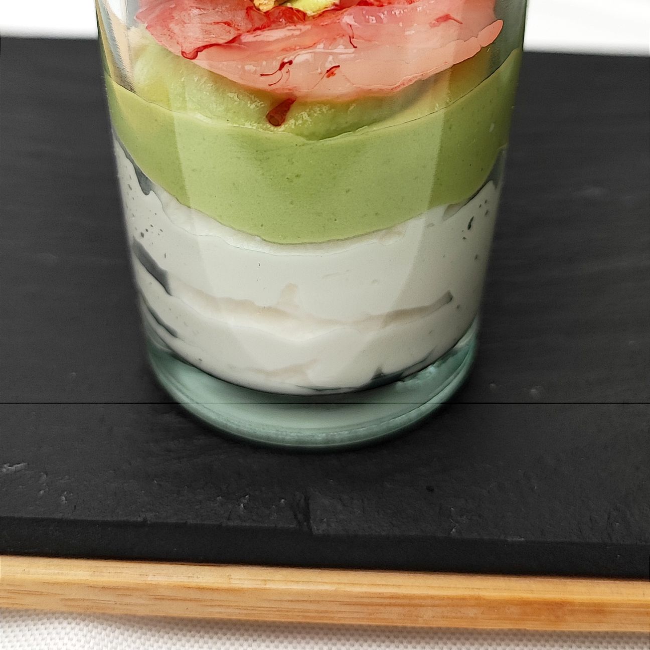 Mousse di bufala, avocado e gambero rosso