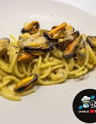 Ricetta Spaghetti pecorino e cozze di blubasilico