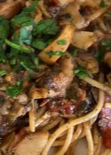 Ricetta Spaghetti con aglio nero e cardoncelli