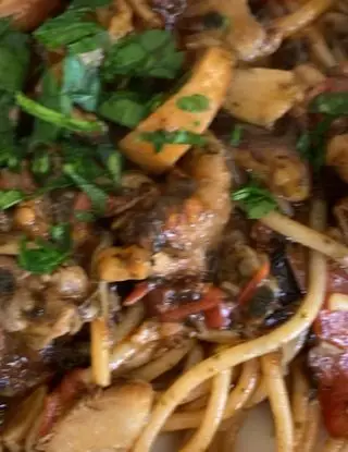 Ricetta Spaghetti con aglio nero e cardoncelli di ospitevegetariano