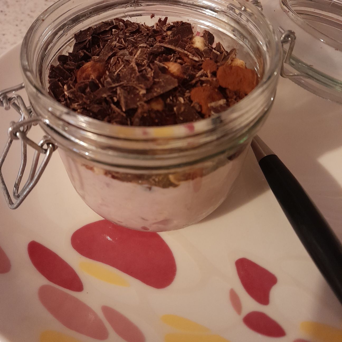 Porridge con yogurt e cioccolato fondente
