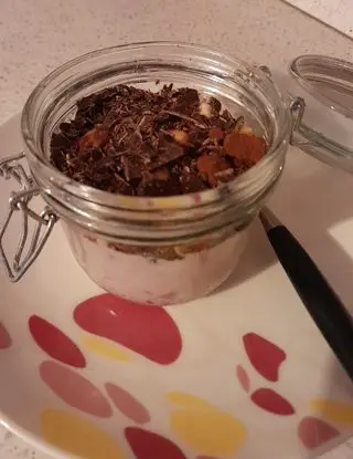 Ricetta Porridge  con yogurt e   cioccolato fondente di annamariaincucina