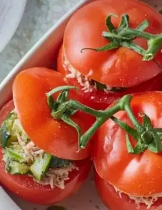 Ricetta Pomodori ripieni di zucchine e tonno di annamariaincucina