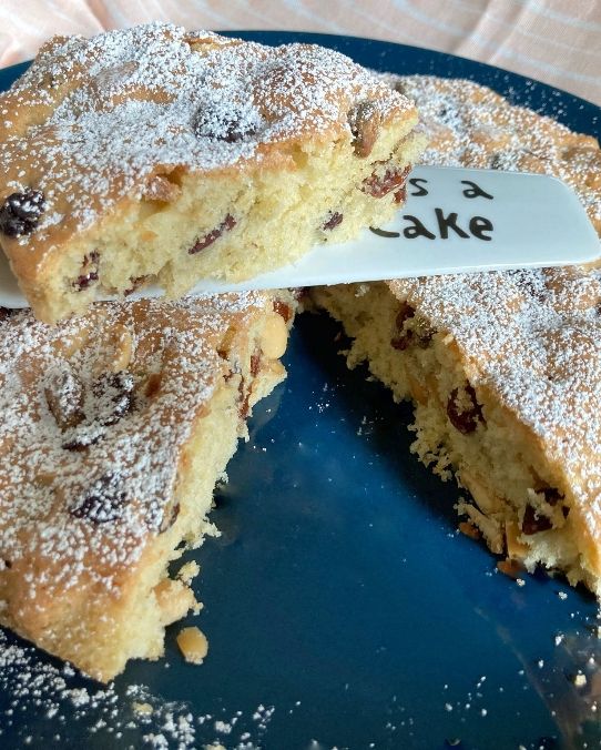 Torta autunnale di noci e frutta secca