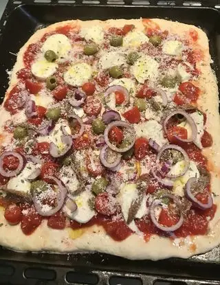 Ricetta Pizza napoli, con datterini, olive, cipolla rossa, caciocavallo , origano di gelfomarco