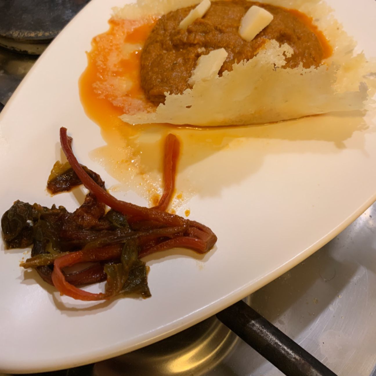 Purea di segale in crosta di parmigiano