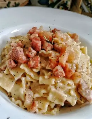 Ricetta Pasta con crema di fagioli e pancetta di cristinaeffe_