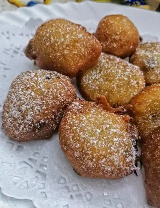 Ricetta Frittelline siciliane con ricotta e gocce di cioccolato di cristinaeffe_