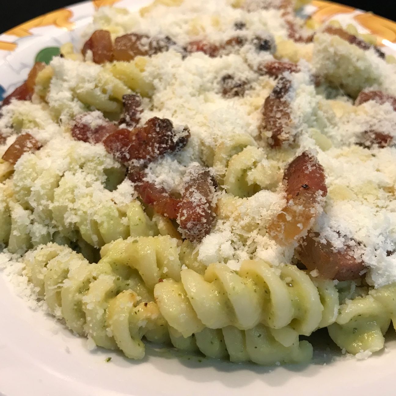 Fusilli in crema di zucchine e guanciale