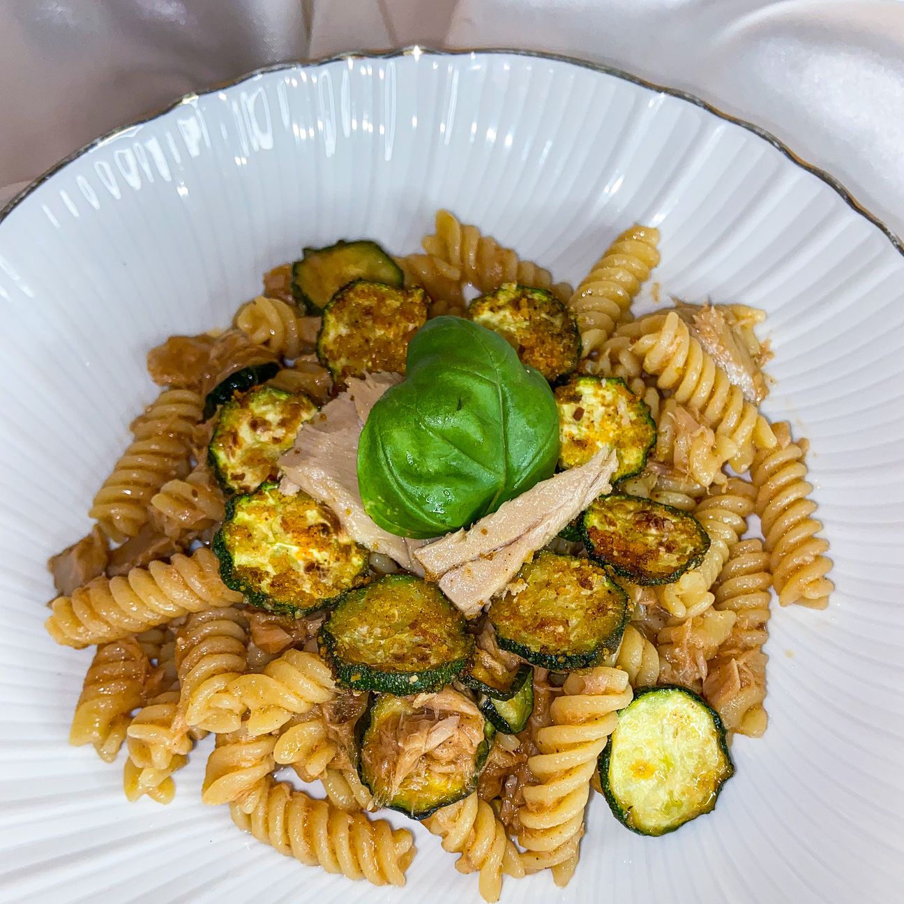 Pasta senza glutine con tonno e zucchine