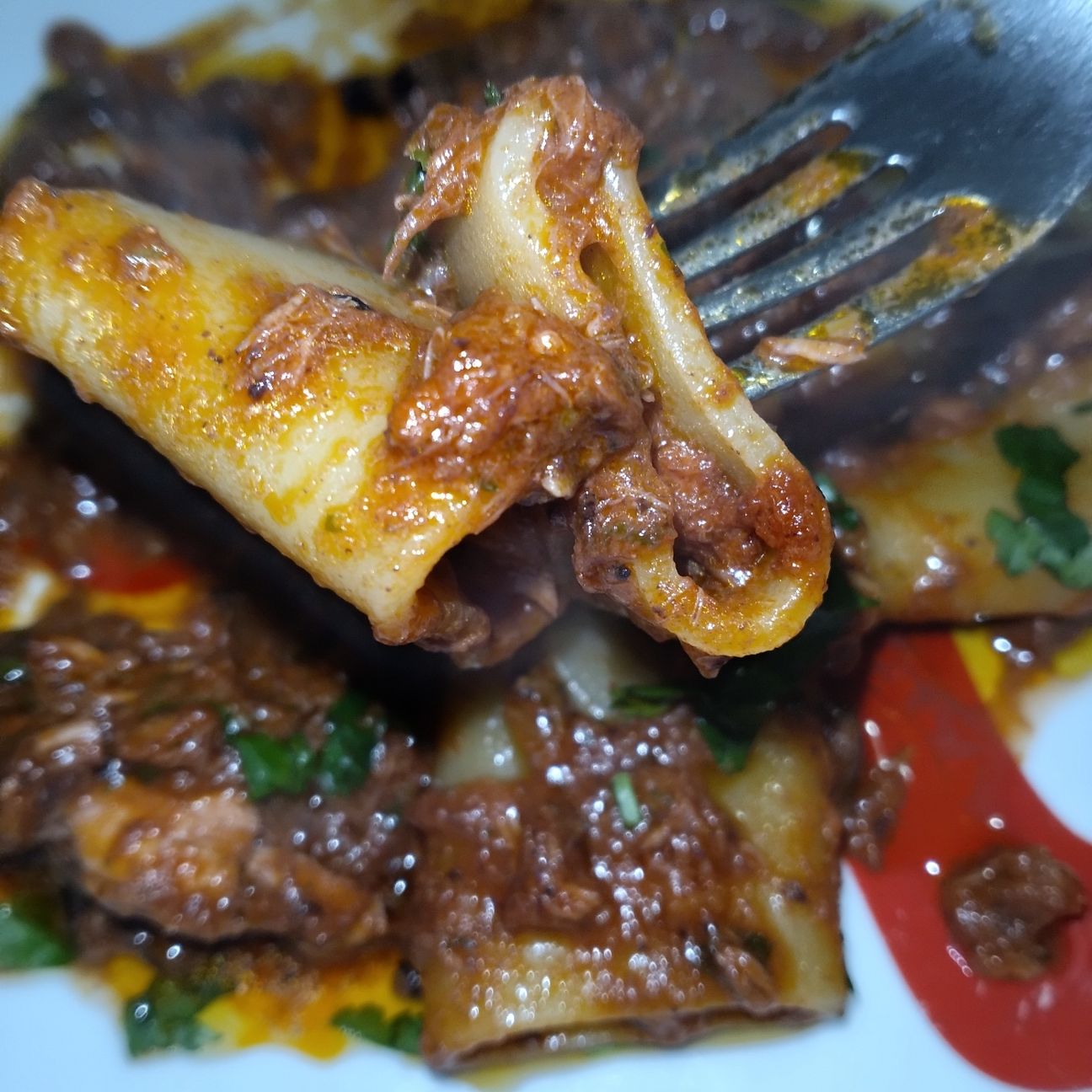 Paccheri tonno olive nere