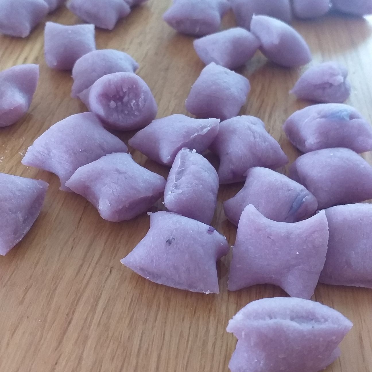 Gnocchi senza patate al cavolo rosso