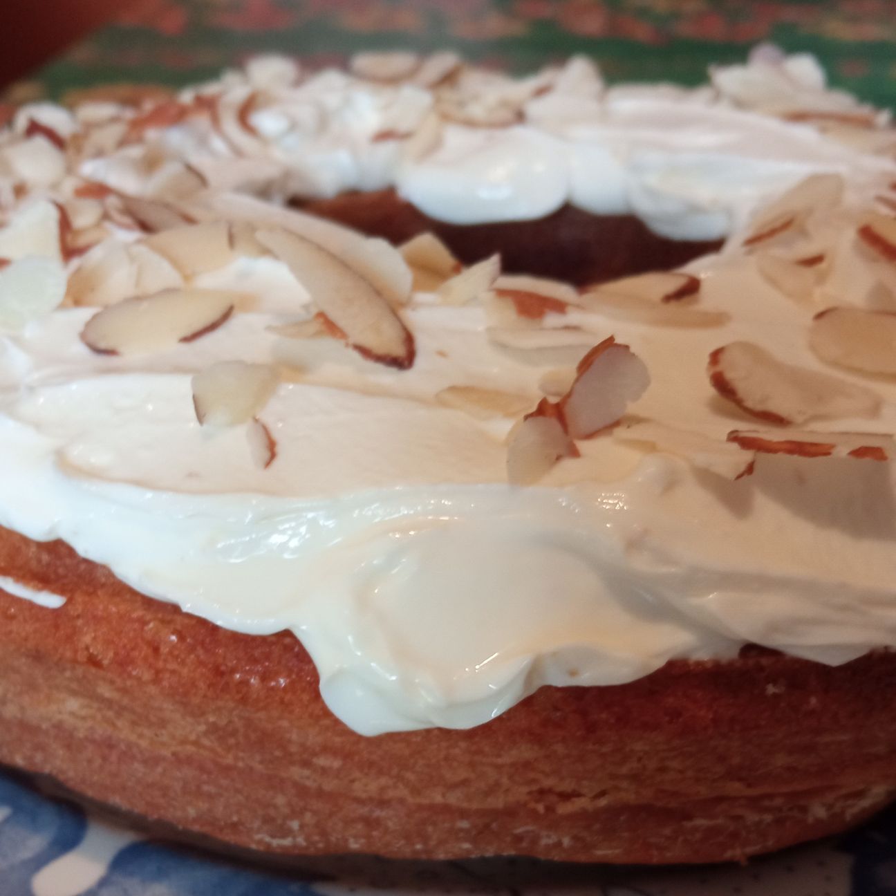 Ciambella alle carote con crema al formaggio....