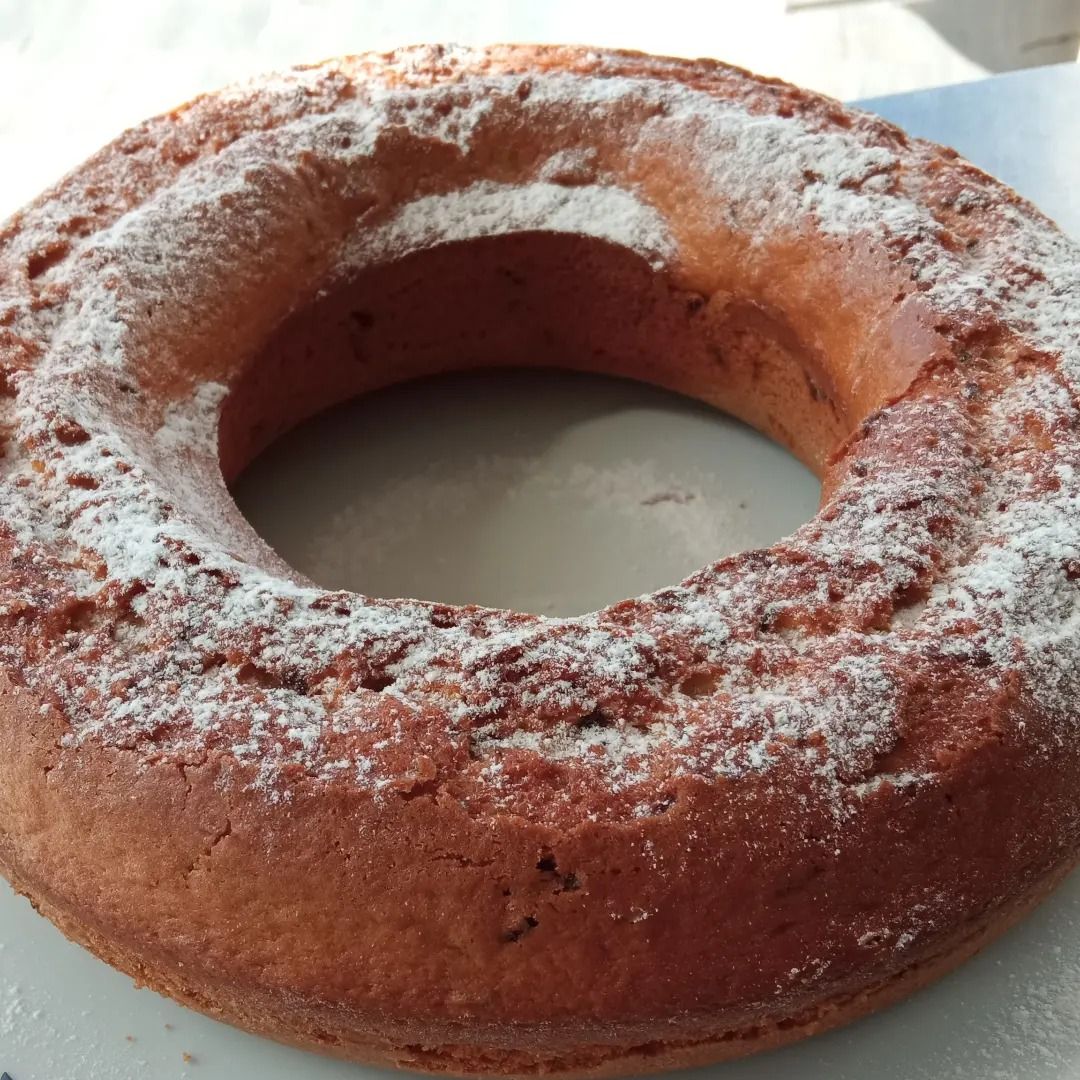 Ciambella all'arancia e codette di cioccolato