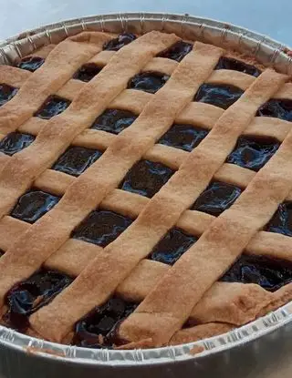 Ricetta Crostata con marmellata ai frutti di bosco... semplice ma sempre di grande effetto di angela876