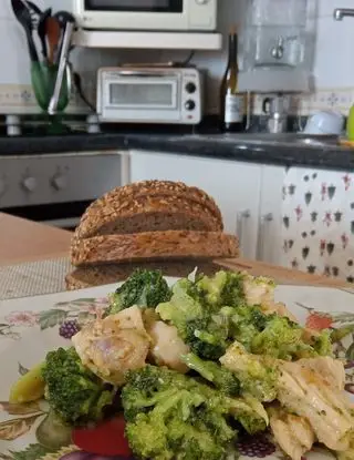 Ricetta Bocconcini di pollo con broccoli di angela876