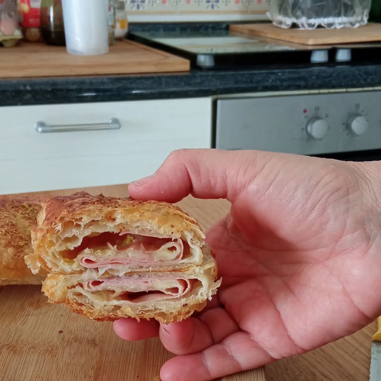 Rustici con mortadella e pistacchi