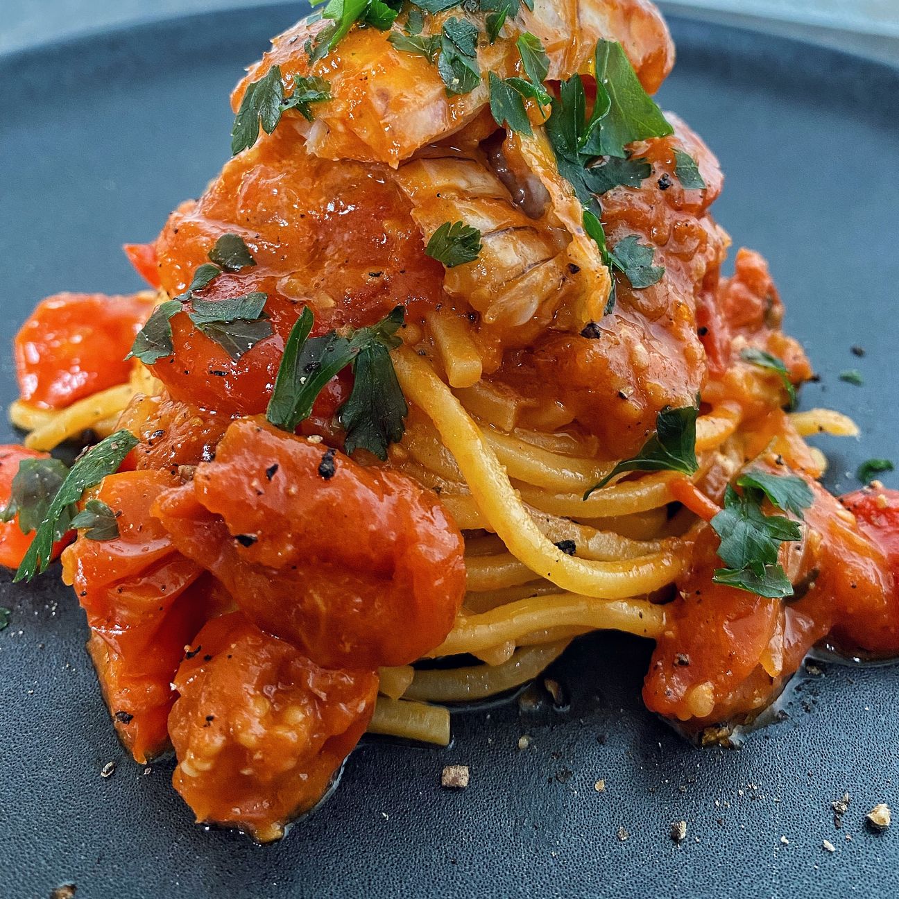 Spaghetto alla chitarra con sugo alle canocchie