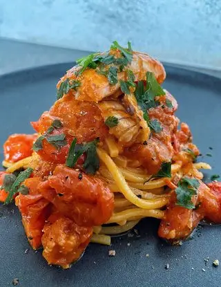 Ricetta Spaghetto alla chitarra con sugo alle canocchie di Burrataepistacchi