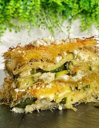 Ricetta Torta salata di pasta kataifi, feta e zucchine di Burrataepistacchi