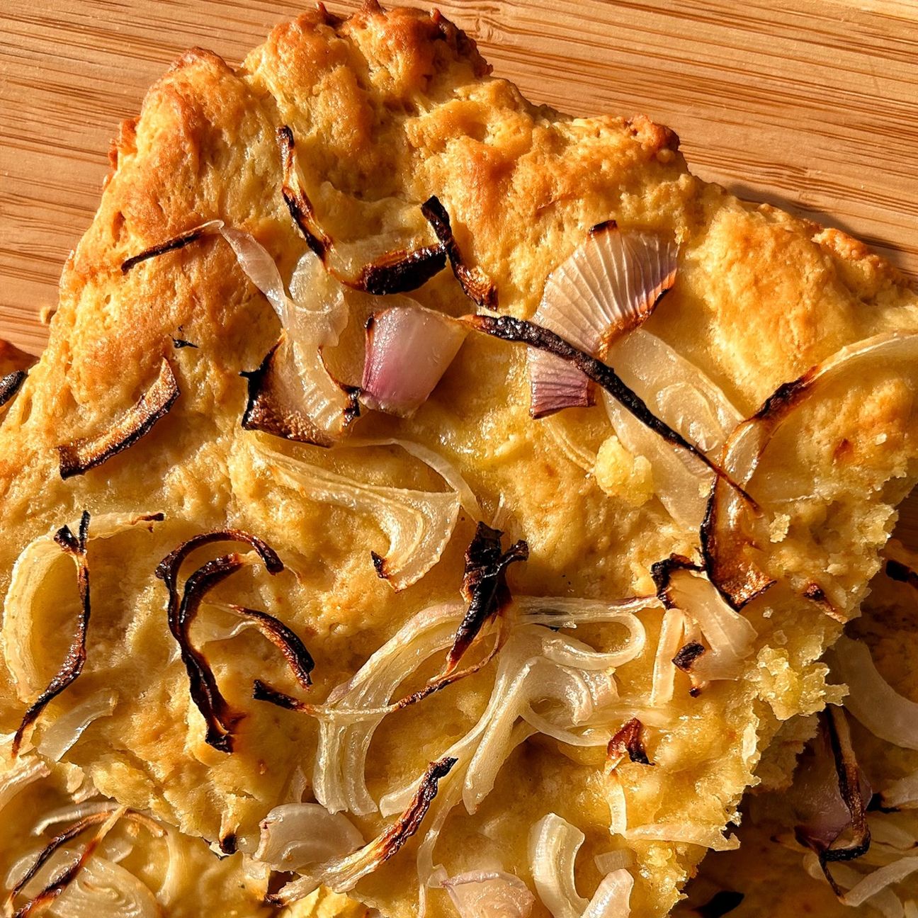 FOCACCIA CON LA CIPOLLA SENZA LIEVITAZIONE