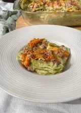 Ricetta LASAGNA CON CREMA DI ZUCCHINE, CUBETTI DI PANCETTA DOLCE E FIORI DI ZUCCA