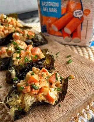 Ricetta Barchette di alga nori, riso croccante e surimi con maio alla salsa di soia di Burrataepistacchi