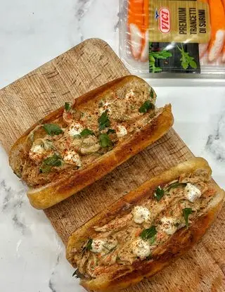 Ricetta Roll con insalata di surimi di Burrataepistacchi