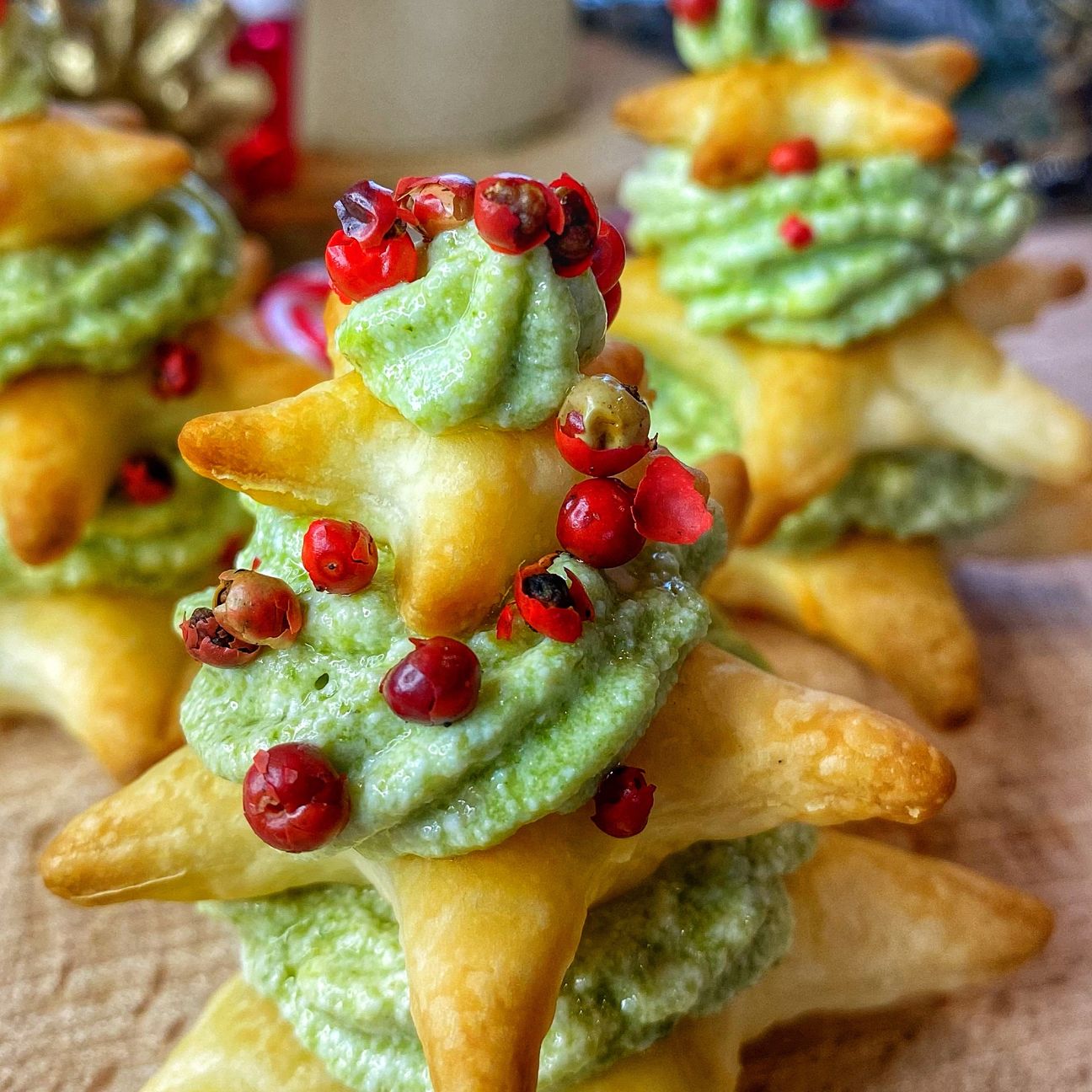 Alberelli di sfoglia con ricotta e pesto