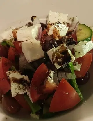 Ricetta Insalata greca con pomodori, olive e feta di valentina.27