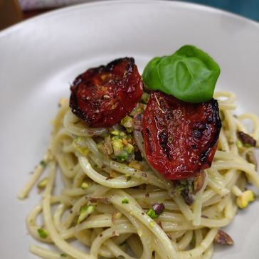 Spaghetti Con Pesto Di Zucchine, Gamberi E Pomodorini | Al.ta Cucina