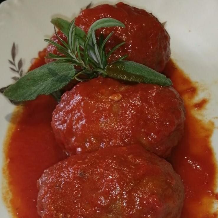 Panzerotti di macinato ripieni