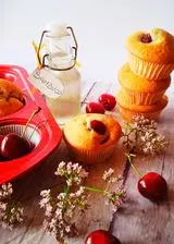 Ricetta Muffin ciliegie e sciroppo di sambuco