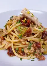 Ricetta Pasta con tonno e pomodori secchi 