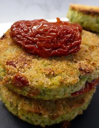 Ricetta Burger di broccoli e pomodori secchi di fioccodisale