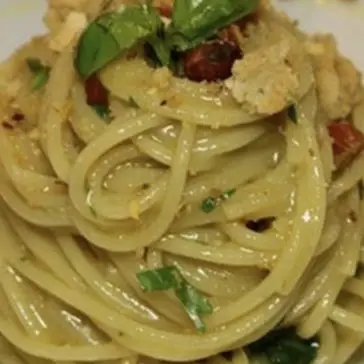 Ricetta Spaghetti aglio olio acciughe e cavolfiore di wallacemarcellus1