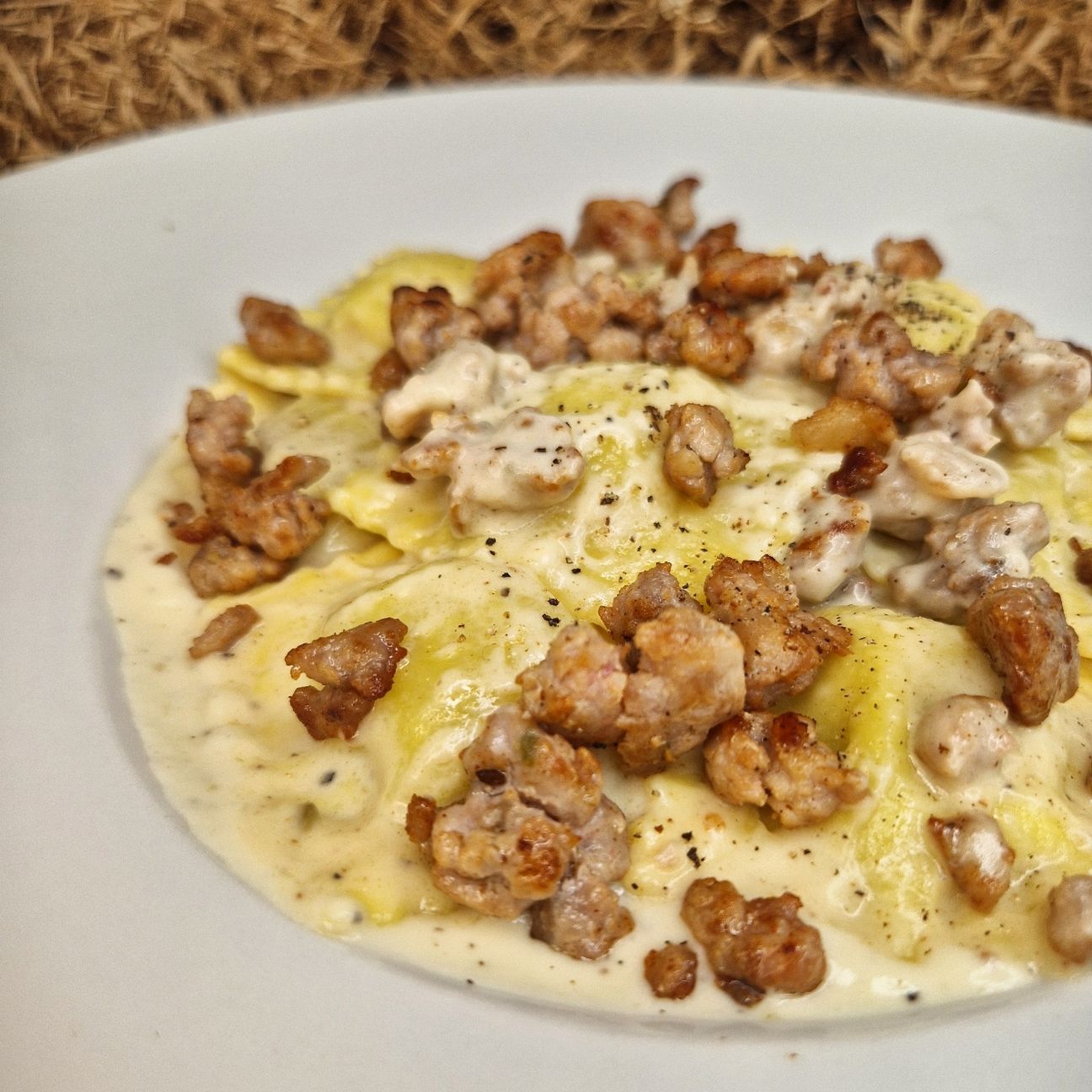 Ravioli ai carciofi Fini Modena con fonduta di formaggio e salsiccia 💥