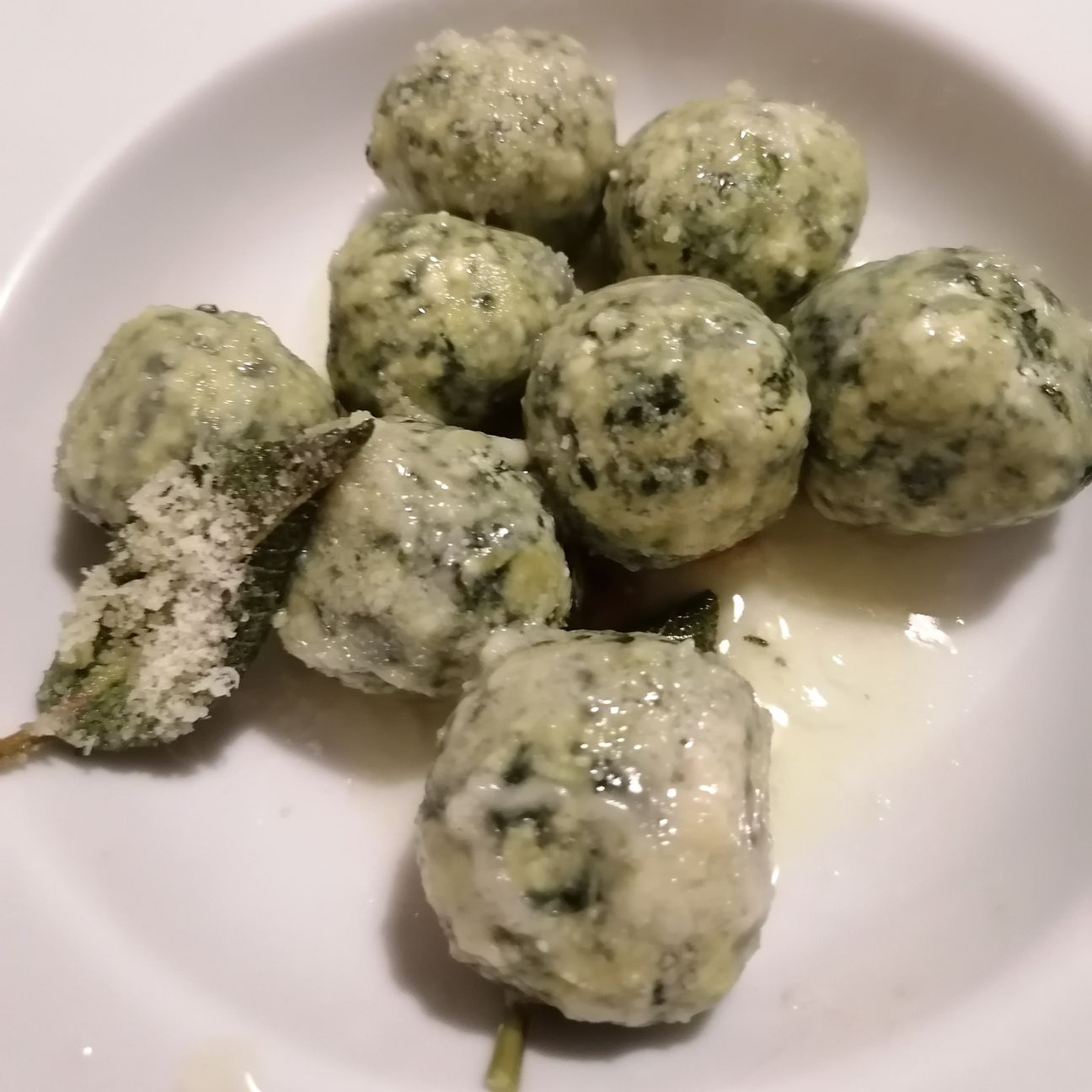 Gnudi salvia e burro.
