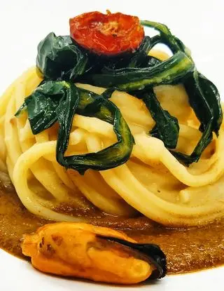 Ricetta Cozze amare🦠 (visti i tempi) di spaghettificio