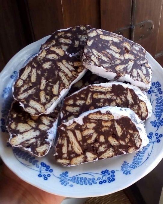 Salame di cioccolato al caffè