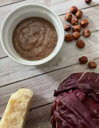 Ricetta Pesto di radicchio grana e nocciole di i_love_casa_mia