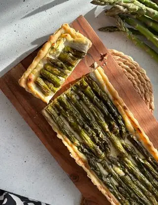 Ricetta Torta salata con pasta matta, asparagi e ricotta di pecora di valechecucina