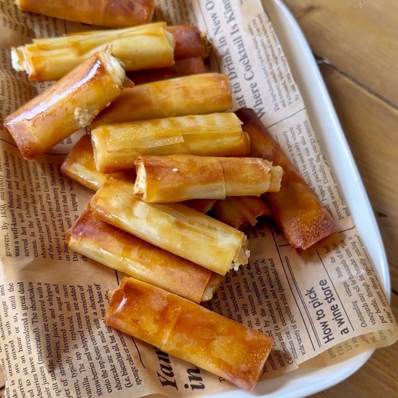 Involtini di pasta fillo e feta
