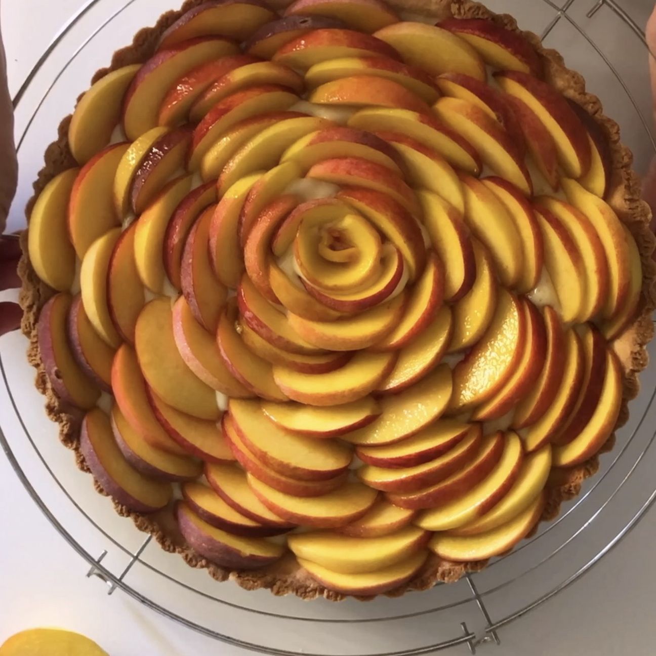 Crostata di pesche e crema pasticcera
