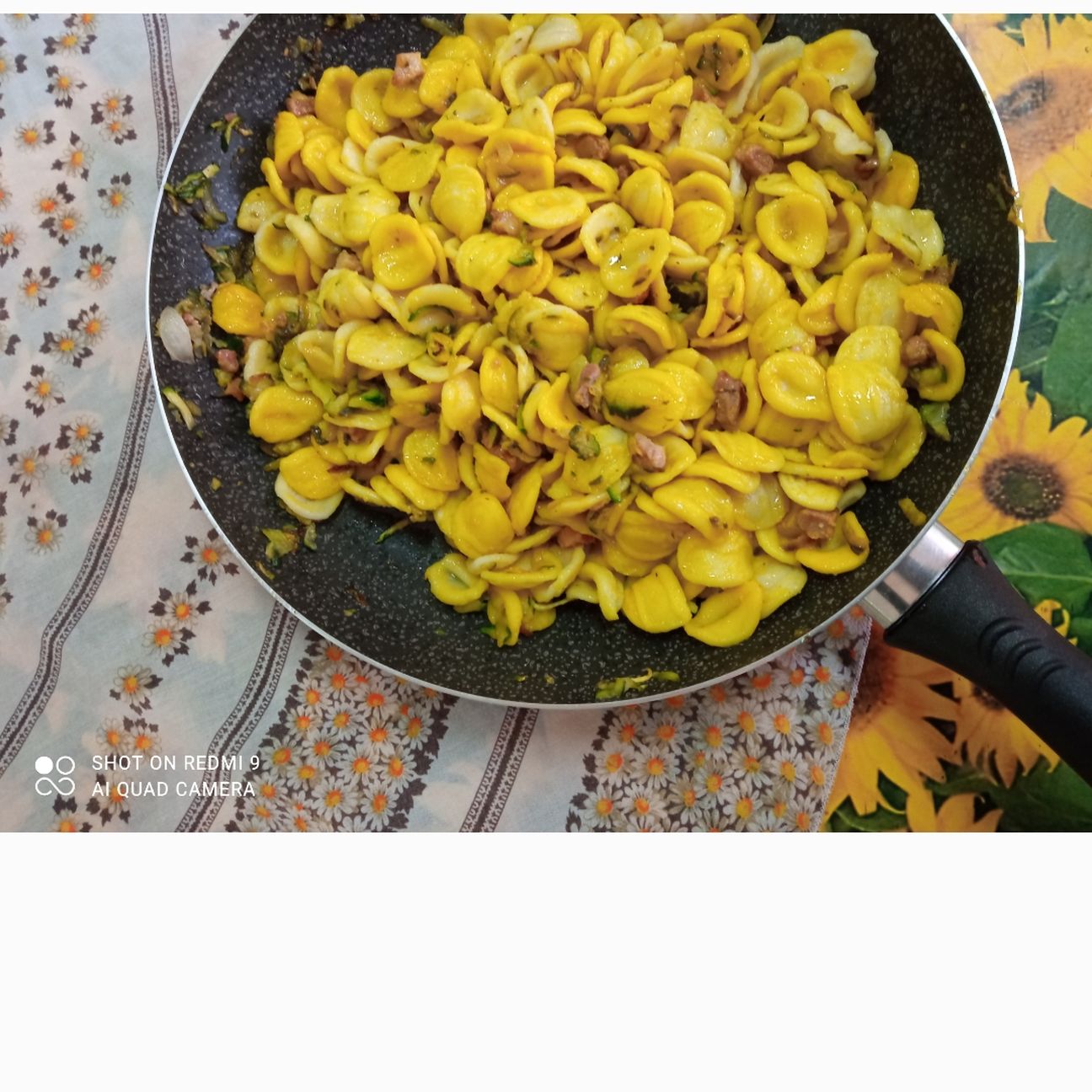 Orecchiette zafferano zucchine e speck