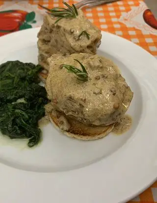 Ricetta Medaglioni di maiale con guanciale e spinaci di domifam00