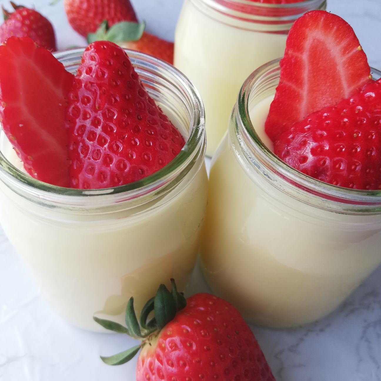 Monoporzioni di crema chantilly e fragole 🍓