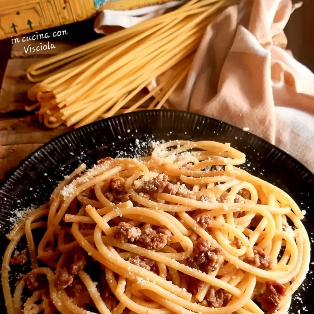 Perciatelli alla salsiccia